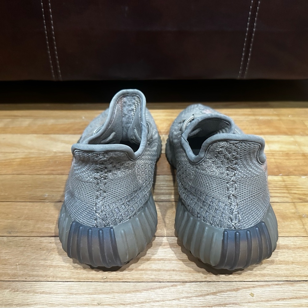 Adidas Yeezy Boost 350
Sand Taupe color
Men’s Size 8 - Picture 2 of 6
